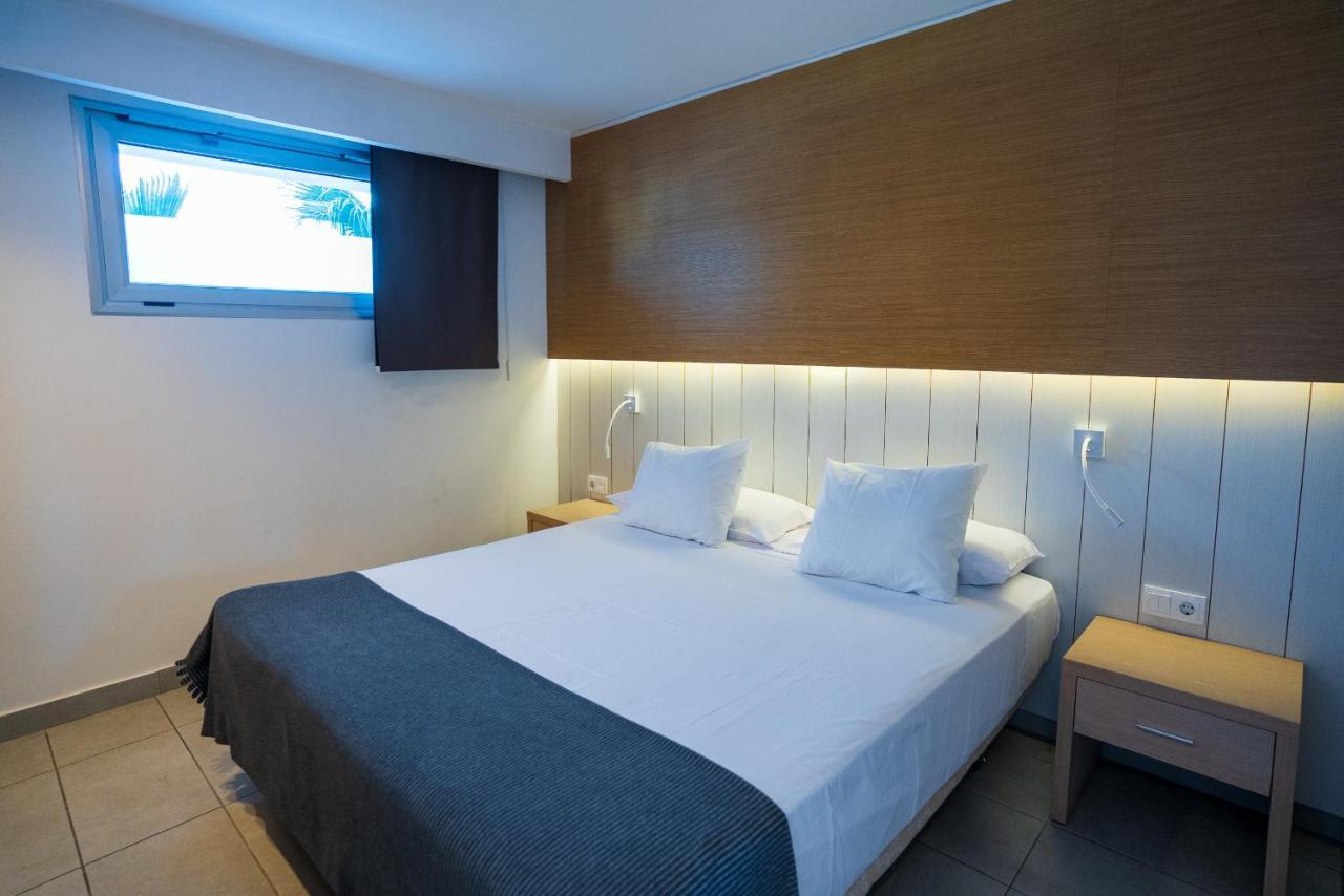 Apartamentos Vacacionales Broncemar San Bartolomé Exteriör bild