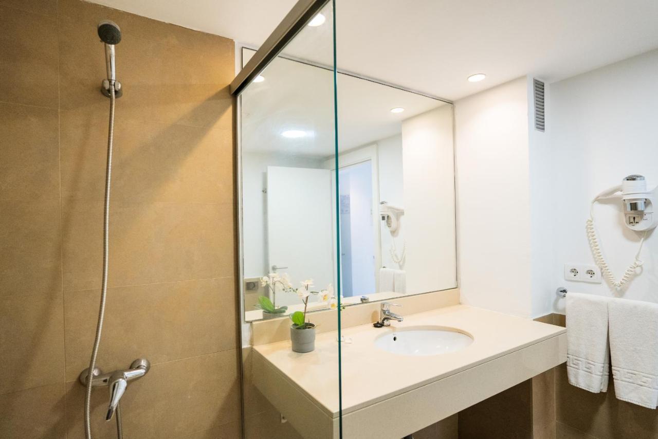 Apartamentos Vacacionales Broncemar San Bartolomé Exteriör bild